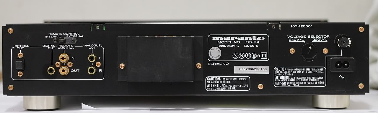 http://i173.photobucket.com/albums/w48/renaudmumu/Marantz/CD94/MarantzCD94_17.jpg