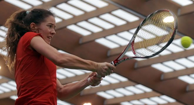 Patty_Schnyder_2010_Fed_Cup_2.jpg