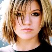 Female Celebrity Hairstyles Kelly Clarkson
