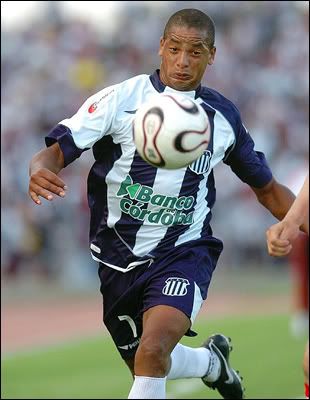 pirizalvezjugando02.jpg