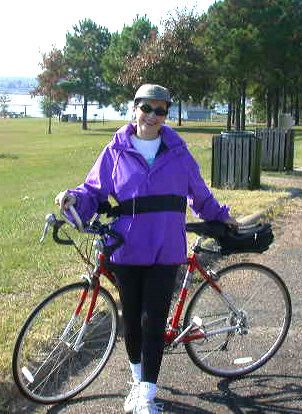 photo suzanne biking_zpshm0mwxyn.jpg