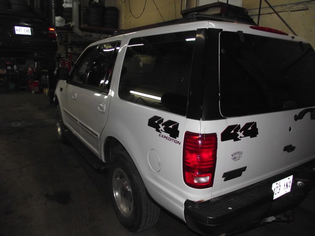 fordexpedition004.jpg