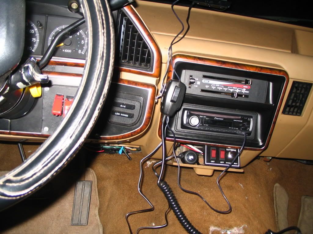 Wiring up Roof mount Driving lights and clearance lights - Ford Bronco