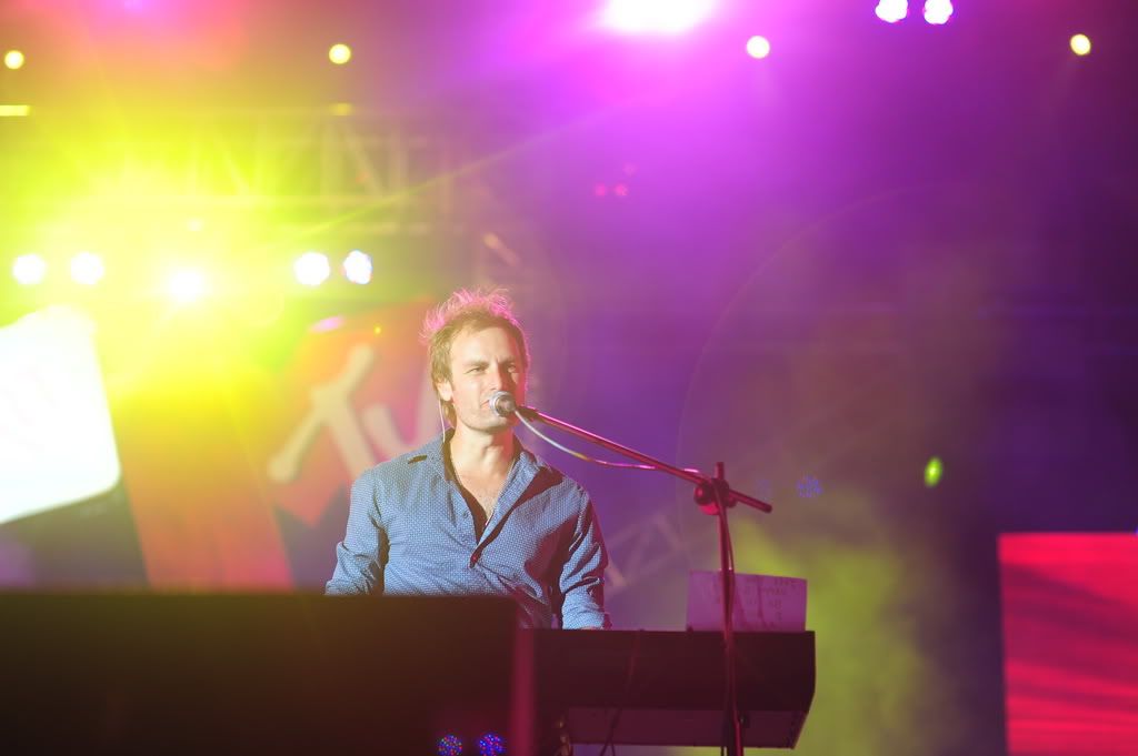 [MTV exit tại TP HCM 17/4/2010] đêm ca nhạc hay mà thấy buồn - 5