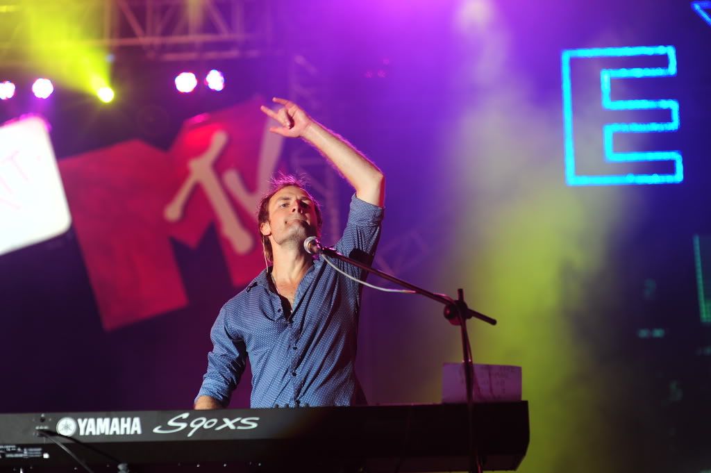 [MTV exit tại TP HCM 17/4/2010] đêm ca nhạc hay mà thấy buồn - 6