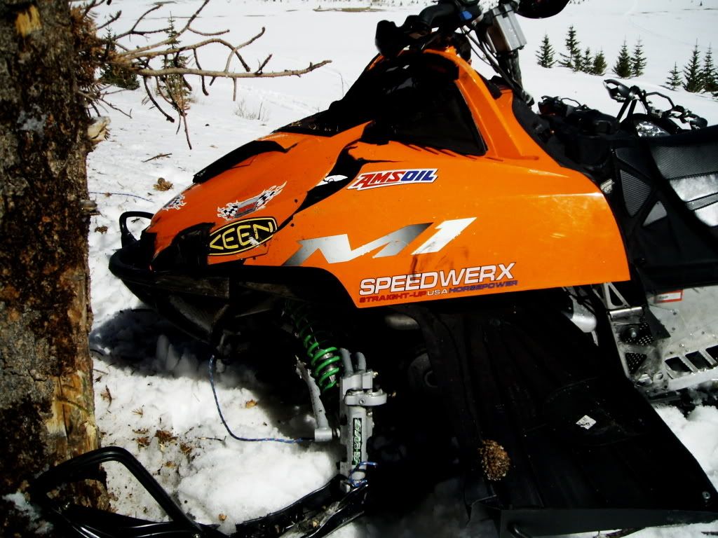 springsnowmobilewreck023.jpg