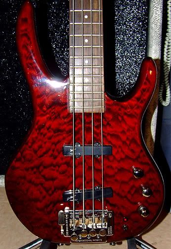 Hohner B Bass - Ultimate Guitar